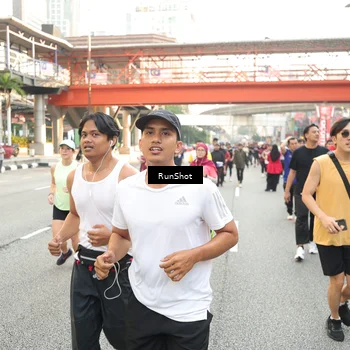 Runner Photo 4705674