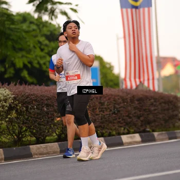 Runner Photo 4705686