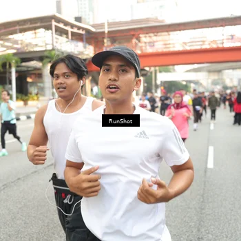Runner Photo 4705692