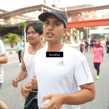 Runner Photo 4705717