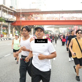 Runner Photo 4705741
