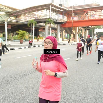 Runner Photo 4705846