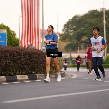 Runner Photo 4705853
