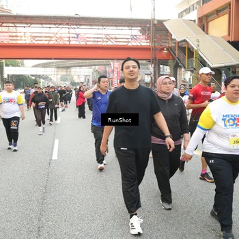 Runner Photo 4705877