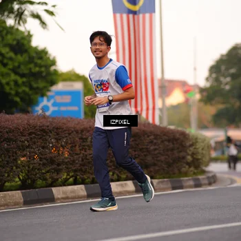 Runner Photo 4705944