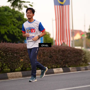 Runner Photo 4705995