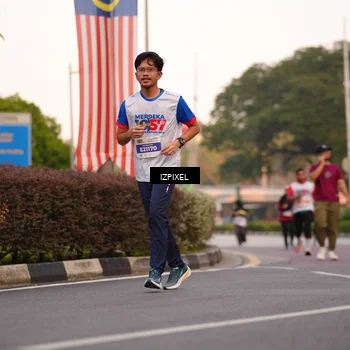 Runner Photo 4706110