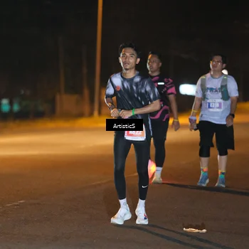 Runner Photo 4706176