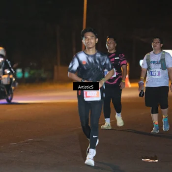 Runner Photo 4706198