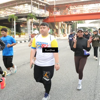 Runner Photo 4706211
