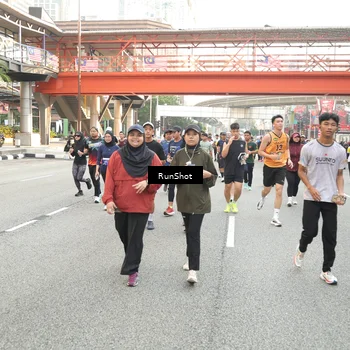 Runner Photo 4706318