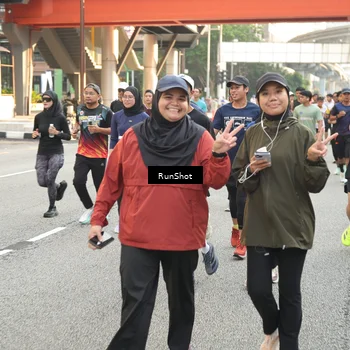 Runner Photo 4706335