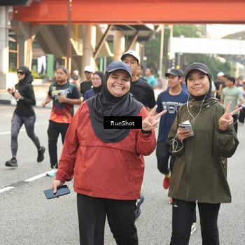Runner Photo 4706355