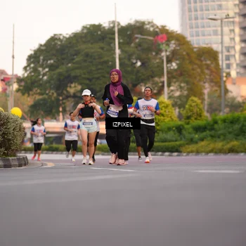 Runner Photo 4706359