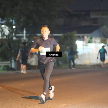 Runner Photo 4706422