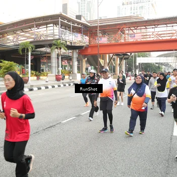 Runner Photo 4706449