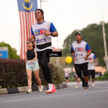 Runner Photo 4706450