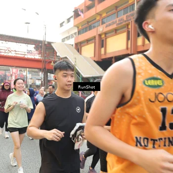Runner Photo 4706470
