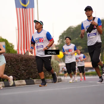 Runner Photo 4706480