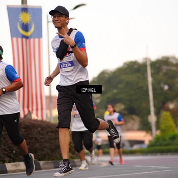 Runner Photo 4706490