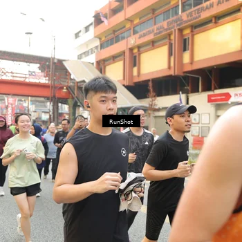 Runner Photo 4706499