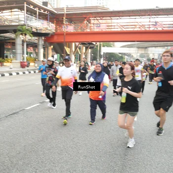 Runner Photo 4706528
