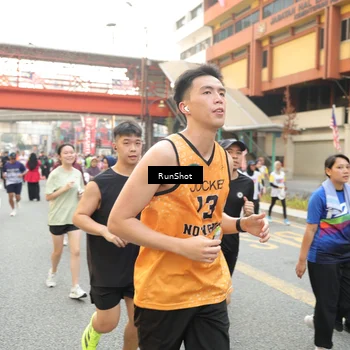 Runner Photo 4706529