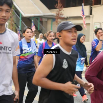 Runner Photo 4706564