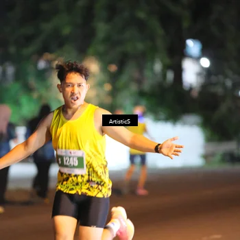 Runner Photo 4706565