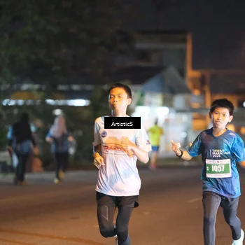 Runner Photo 4706592
