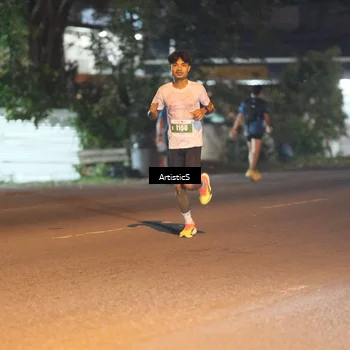 Runner Photo 4706596