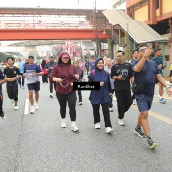 Runner Photo 4706655