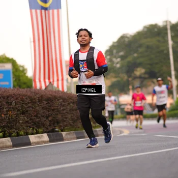 Runner Photo 4706673