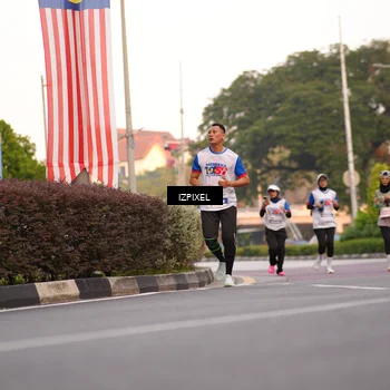 Runner Photo 4706771