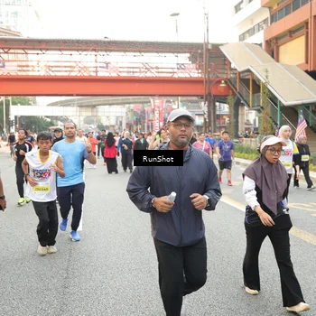 Runner Photo 4706774