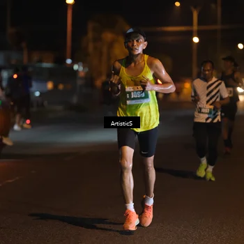 Runner Photo 4706799