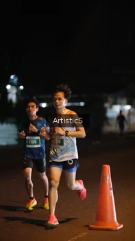 Runner Photo 4706873