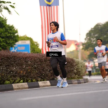 Runner Photo 4707392
