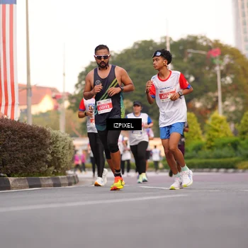 Runner Photo 4707425