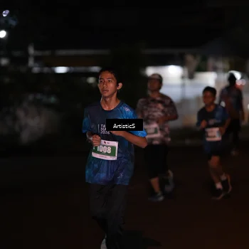 Runner Photo 4707426