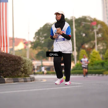 Runner Photo 4707605