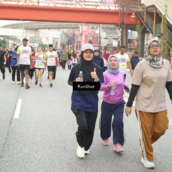 Runner Photo 4707649