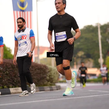Runner Photo 4707746