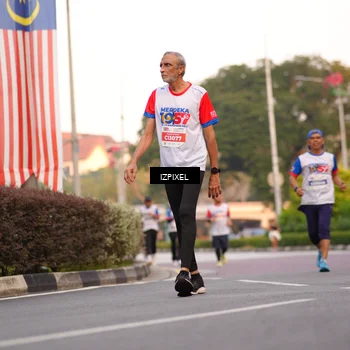 Runner Photo 4707749