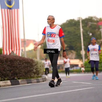 Runner Photo 4707756