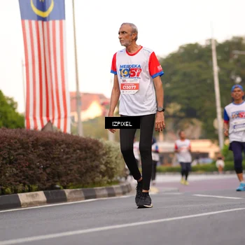 Runner Photo 4707758