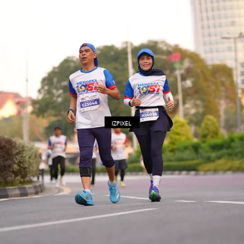 Runner Photo 4707772
