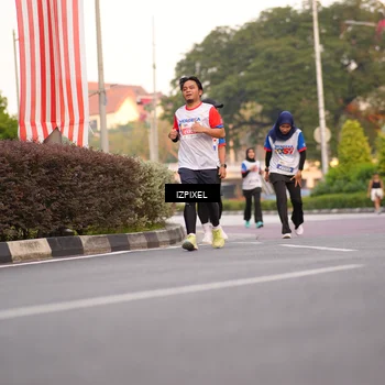 Runner Photo 4707844