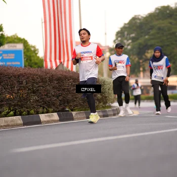 Runner Photo 4707848
