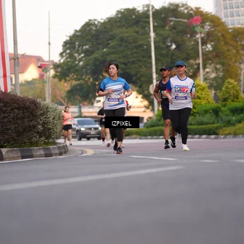 Runner Photo 4708071